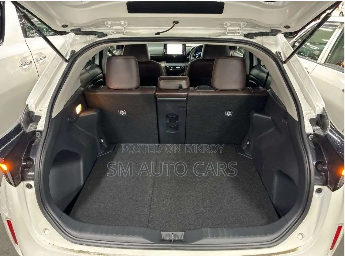 Toyota Yaris Cross 2021 Pearl