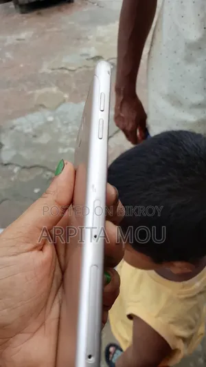 স্যামসাং রোজ গোল্ড