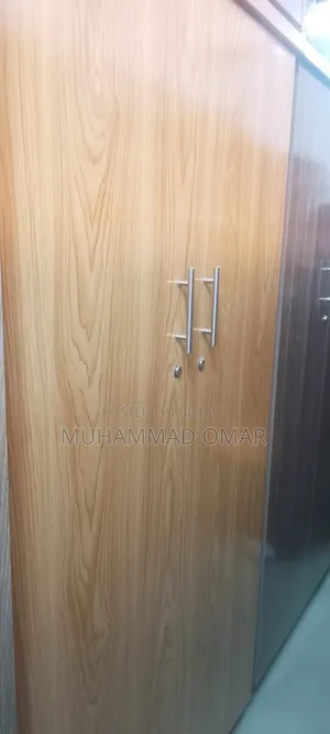 প্রিমিয়াম ৩-ডোর ওয়ারড্রোব