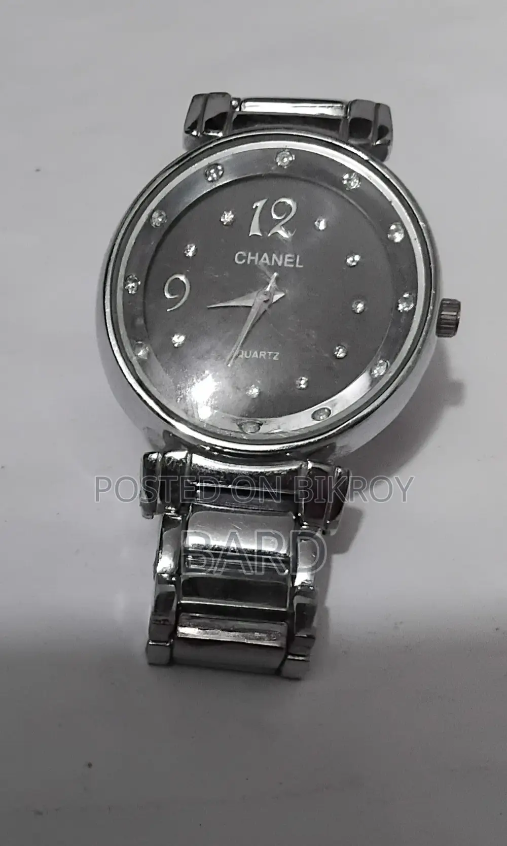 Elegant Chanel (Quartz) Mid-Size Unisex Vintage Watch - Full Serviced
