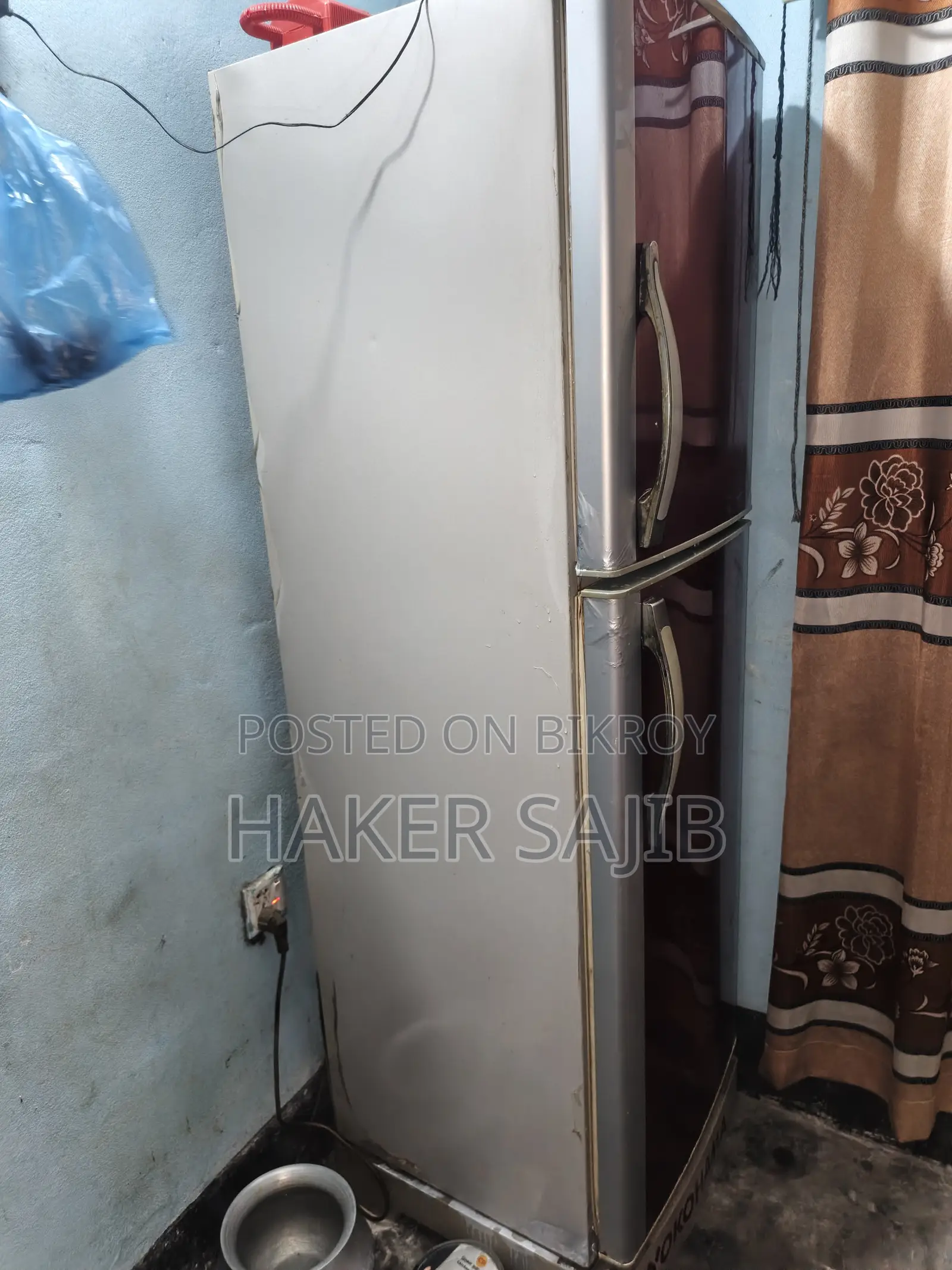 ফ্রিজ বিক্রির জন্য