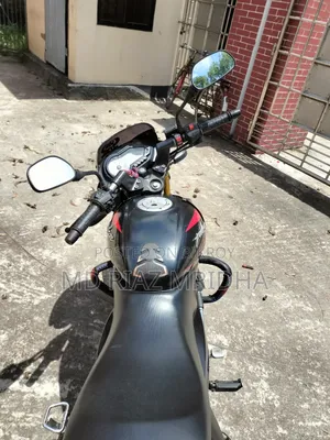 বাজাজ পালসার ১৫০ ২০২১ ব্ল্যাক