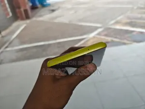 Motorola Moto G85 128 GB