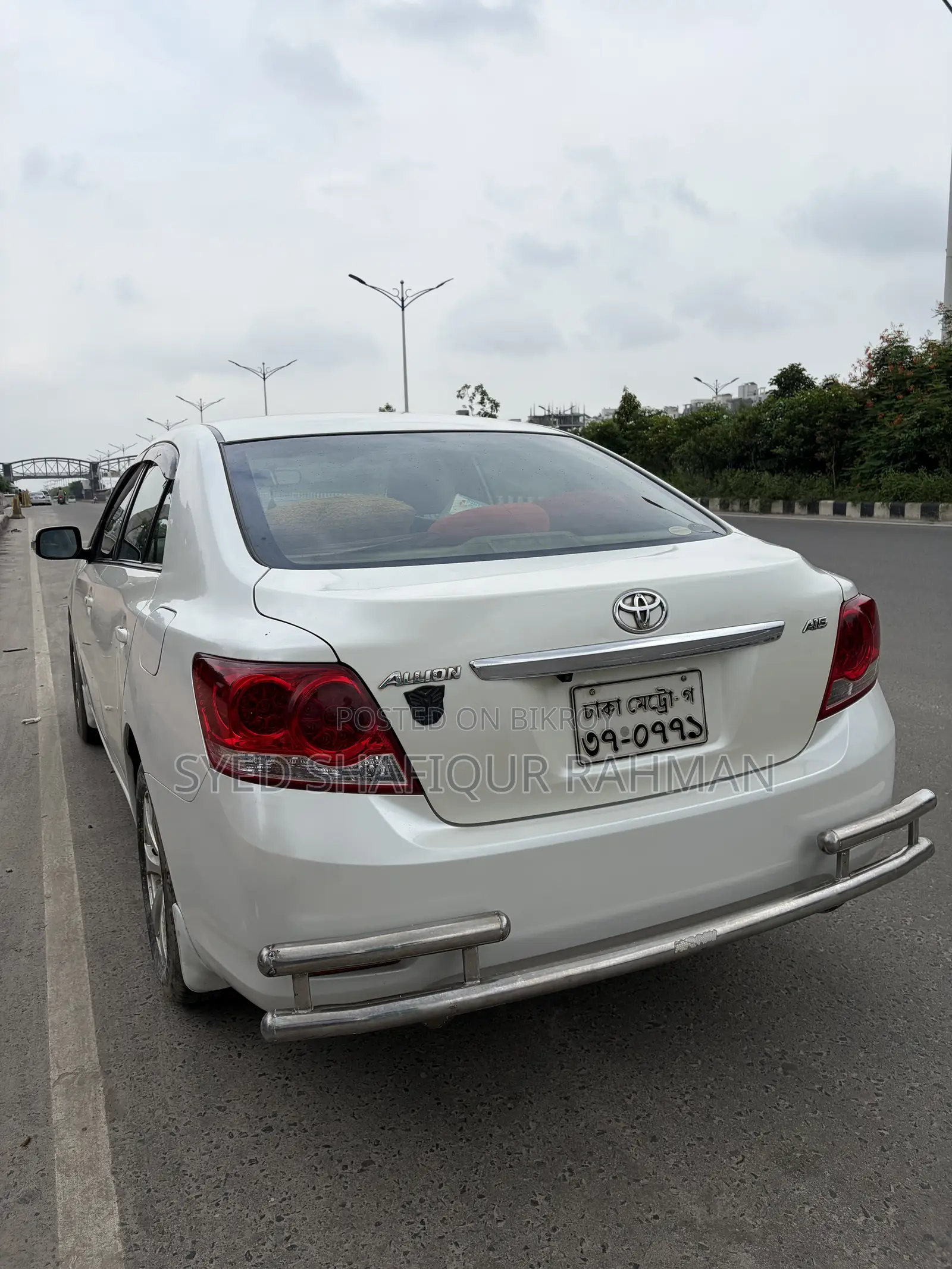 টয়োটা অ্যালিয়ন ২০১০ হোয়াইট