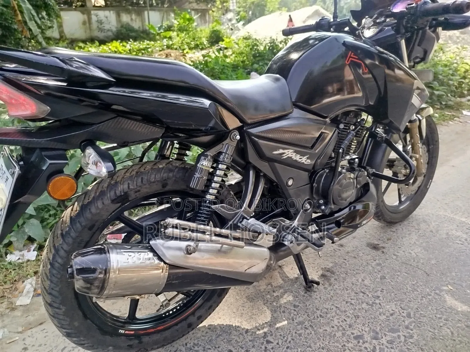 টিভিএস অ্যাপাচি আরটিআর ১৬০ ২ভি ২০২০ ব্ল্যাক