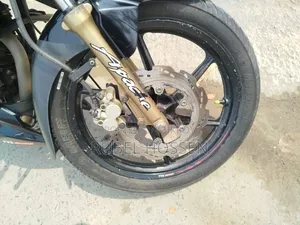 টিভিএস অ্যাপাচি আরটিআর ১৬০ ২ভি ২০২০ ব্ল্যাক