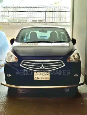 Mitsubishi Attrage 2017 Black