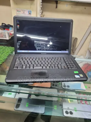 Laptop Lenovo G550 2GB RAM Intel Xeon Processor 128GB HDD