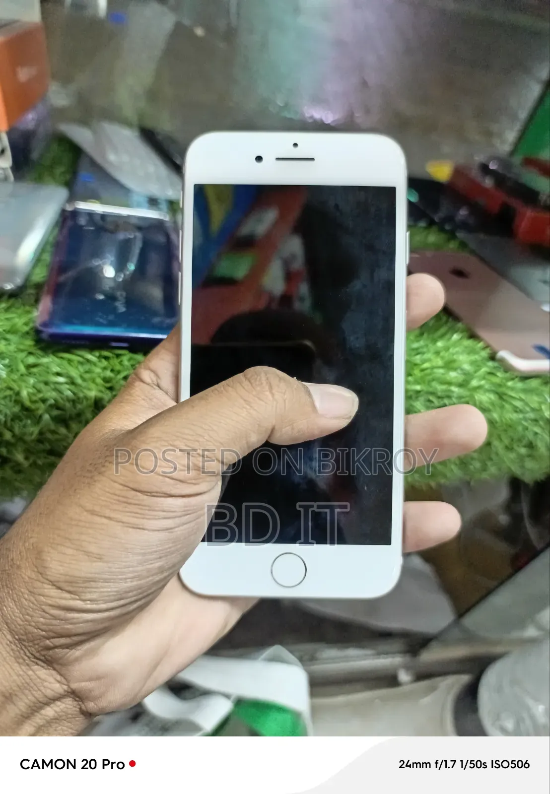 Apple iPhone 8 64 GB White