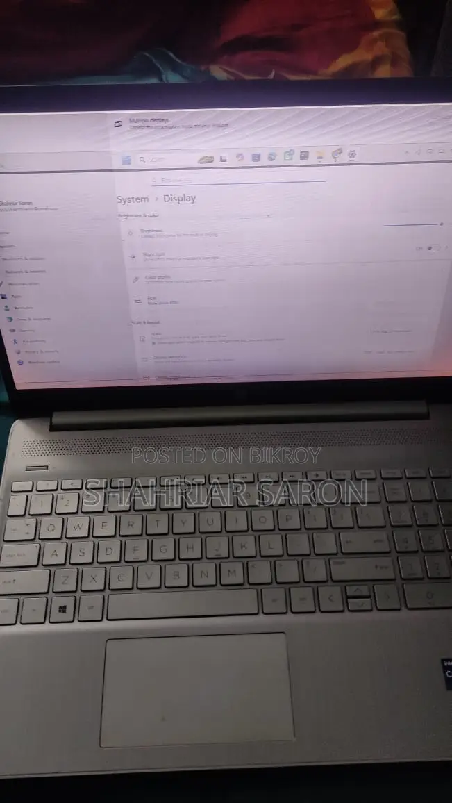 Laptop HP 15-Dy2075tg 12GB Intel Core I7 SSD 256GB