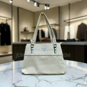 Fashionable Tote Ladies Bag