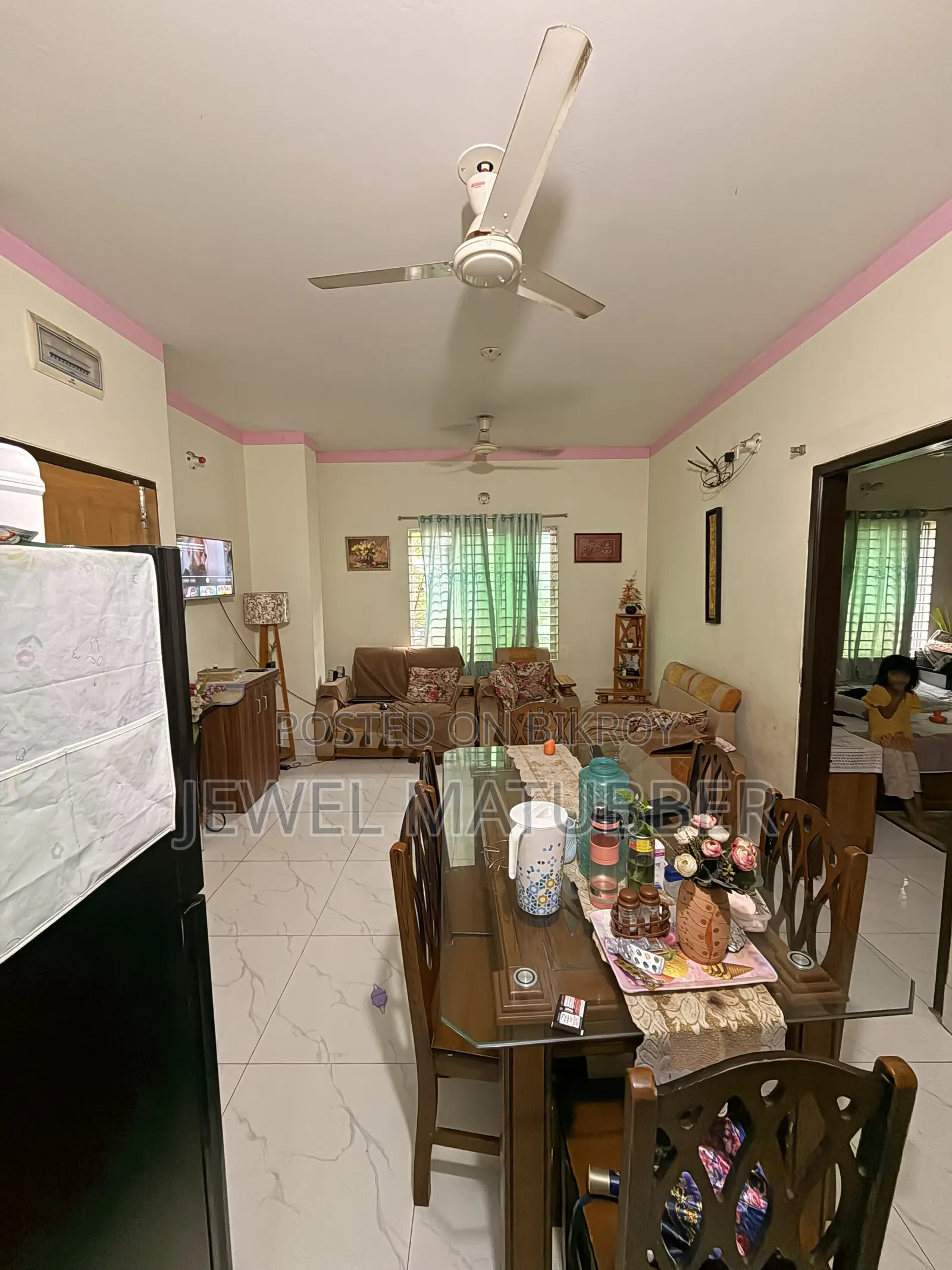 3bdrm Apartment in Matubber Vila, Banasree for Rent