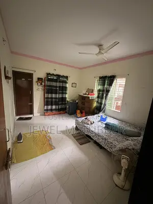 3bdrm Apartment in Matubber Vila, Banasree for Rent