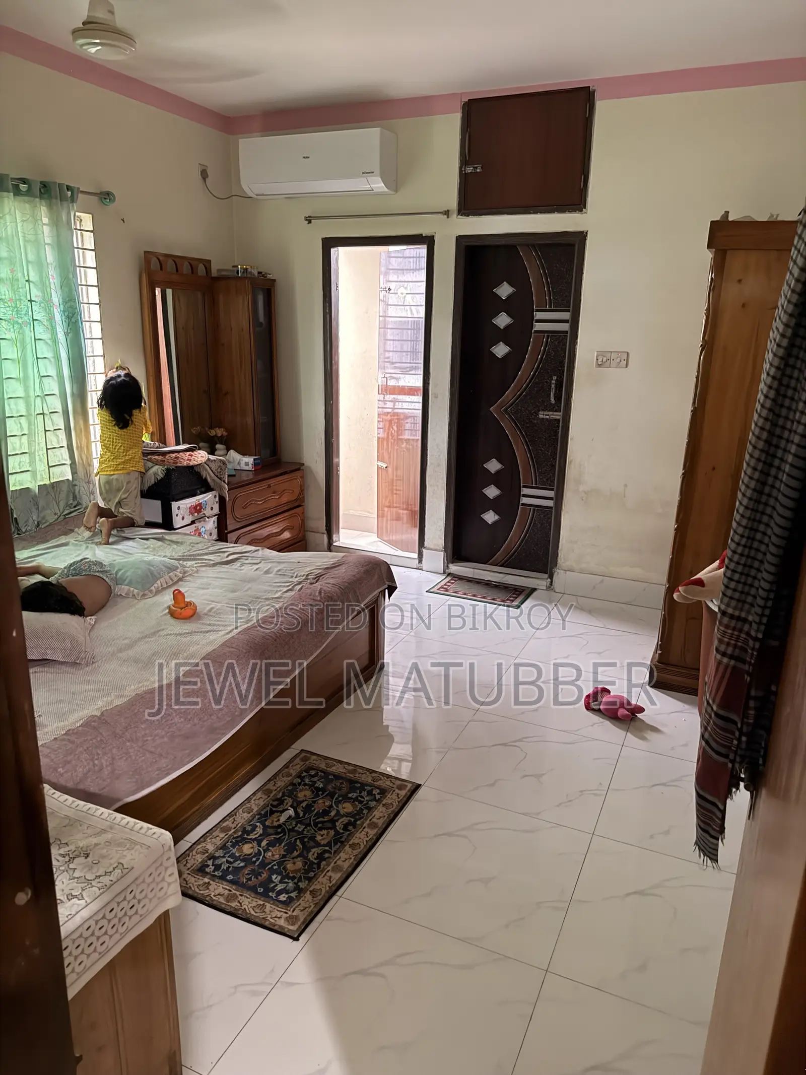 3bdrm Apartment in Matubber Vila, Banasree for Rent