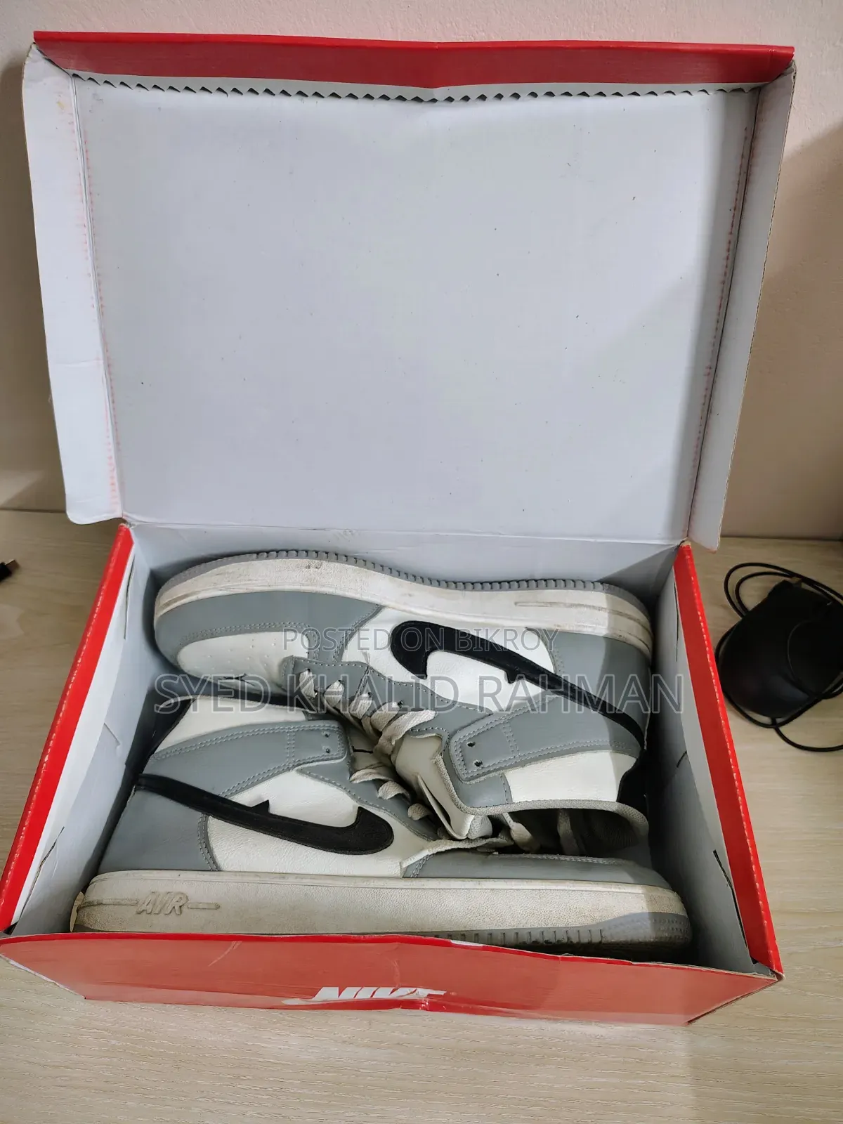 Sneakers - Nike (High Neck)