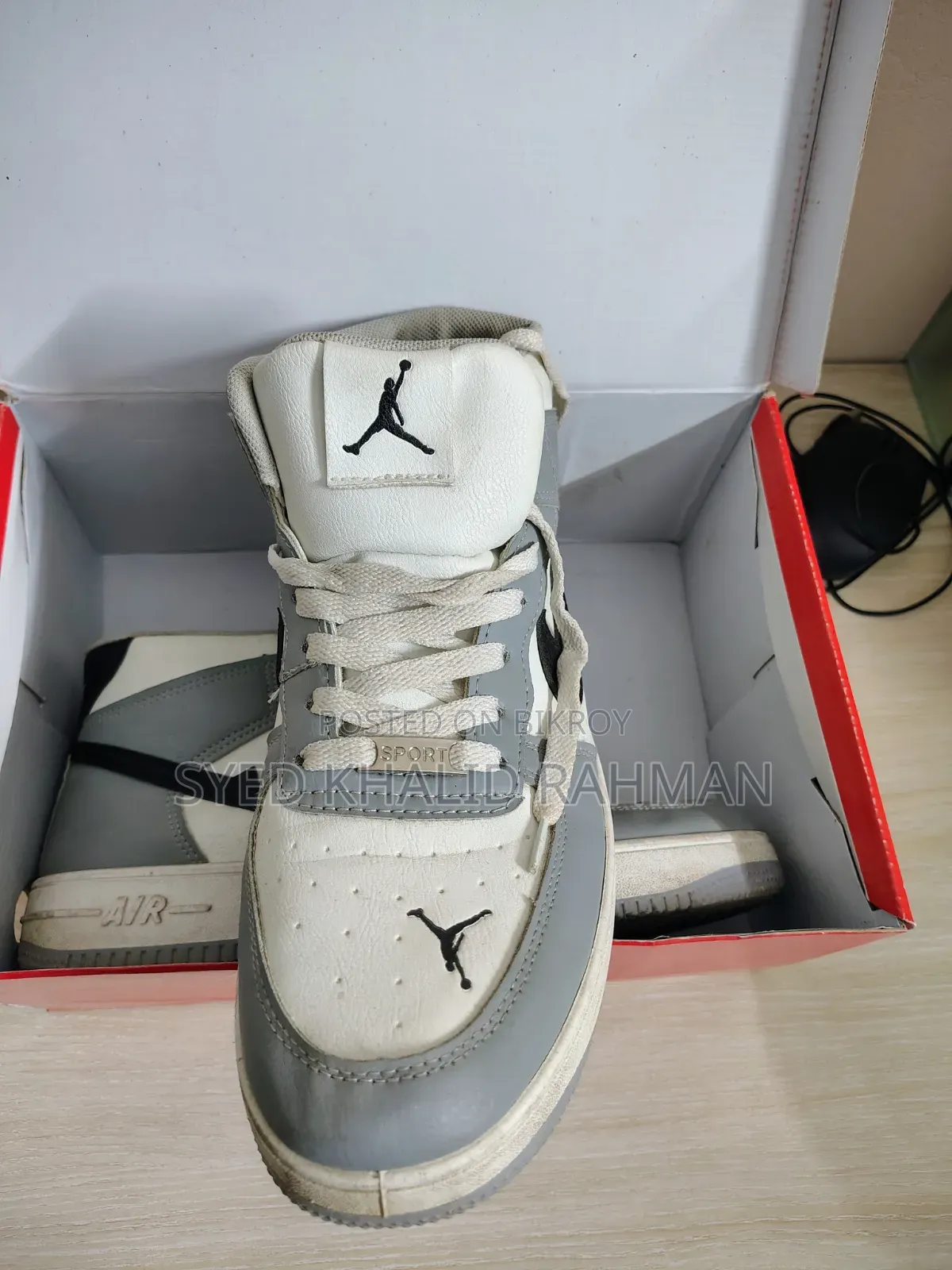 Sneakers - Nike (High Neck)