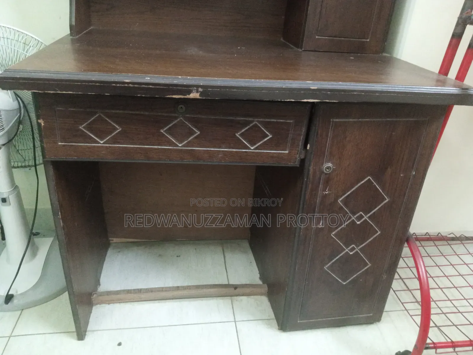 Used Wooden Bed for Sale or Good Quality Study Table
