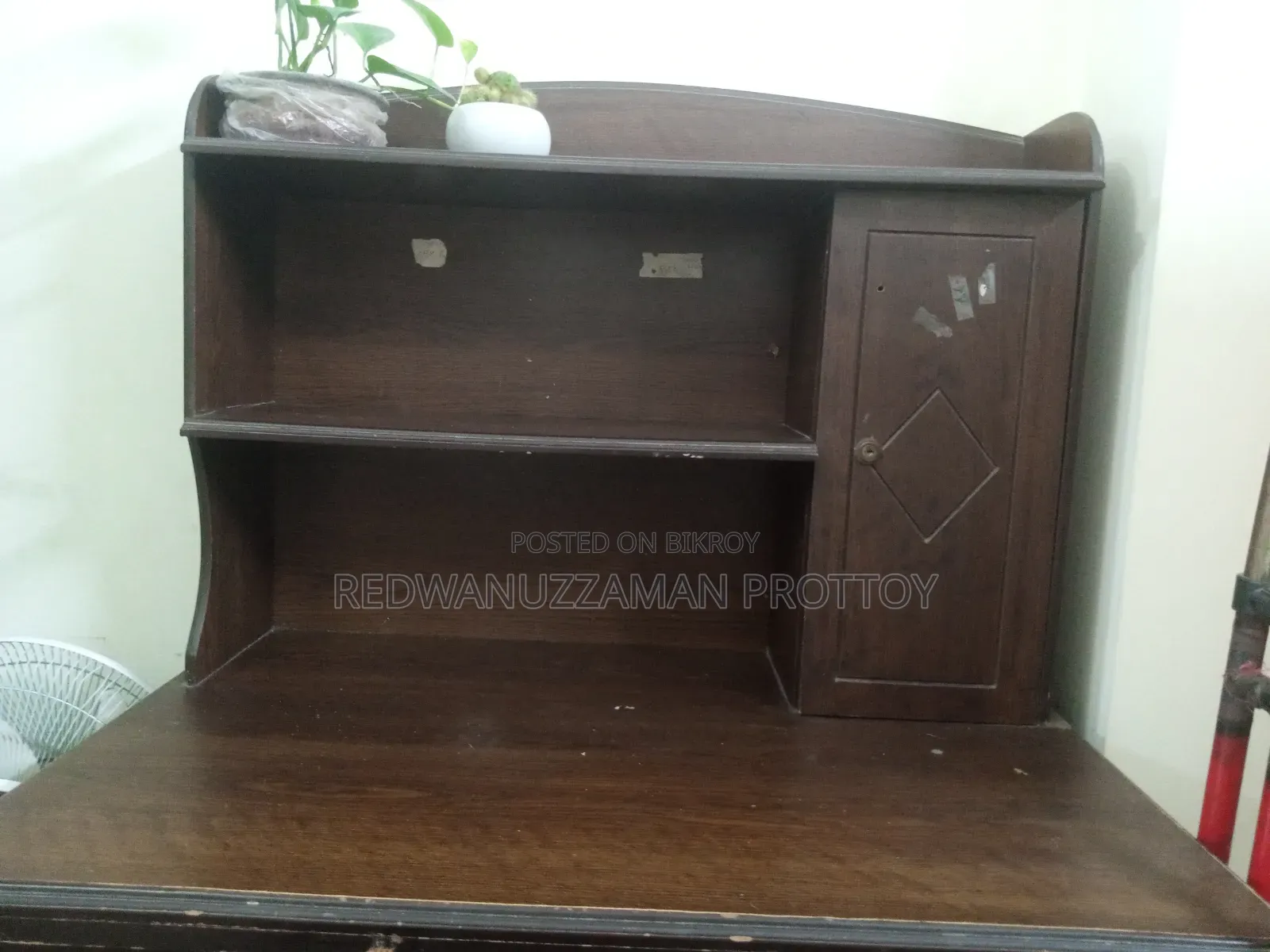 Used Wooden Bed for Sale or Good Quality Study Table