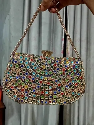 পার্টি ক্লাচ