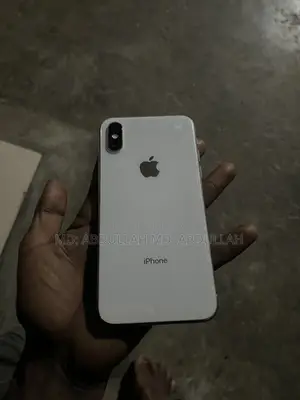 Apple iPhone XS 64 GB White