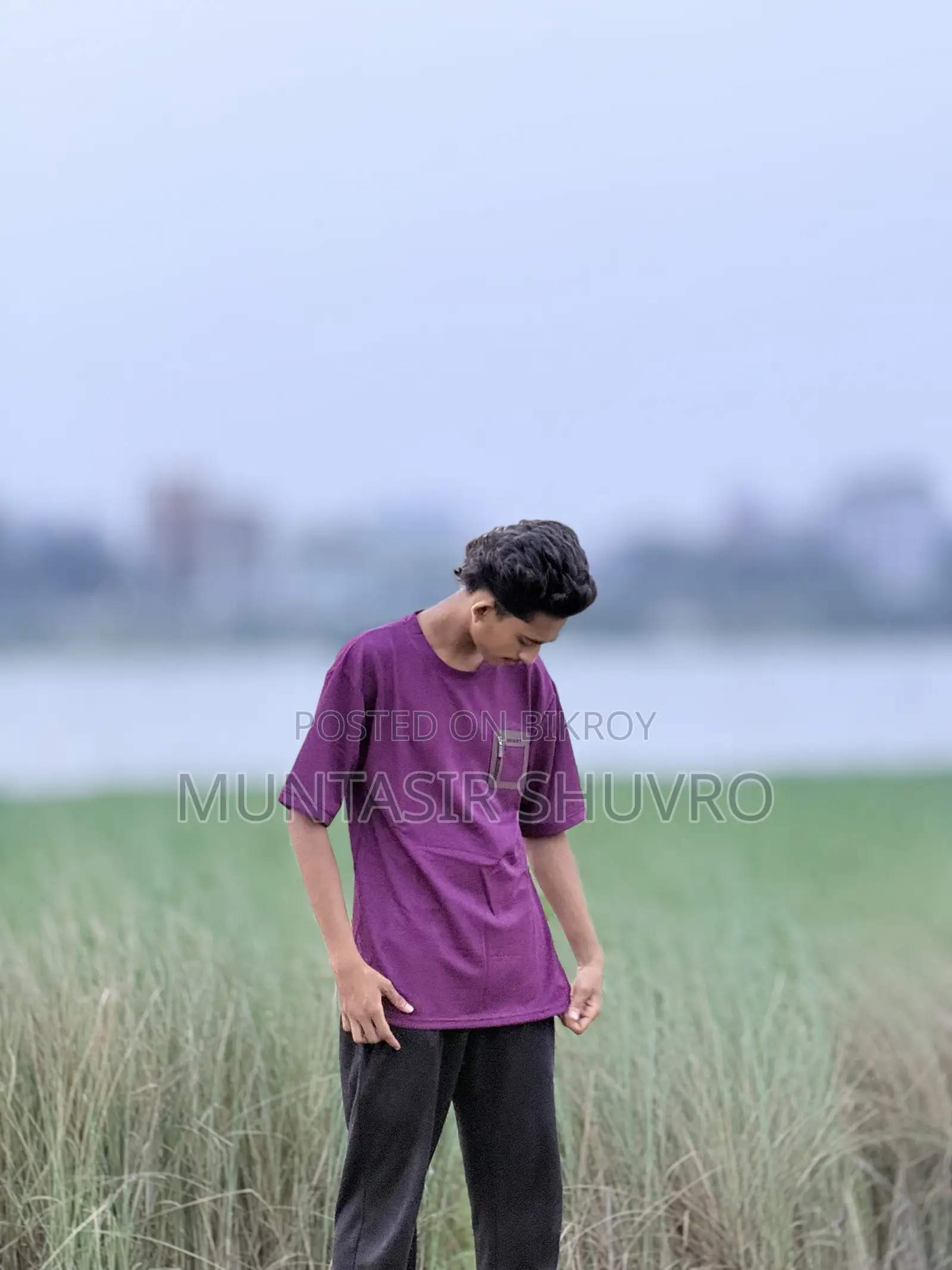 ড্রপ শোল্ডার টি-শার্ট