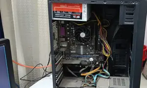 Desktop Computer Gigabyte 4GB HDD+SSD 640GB