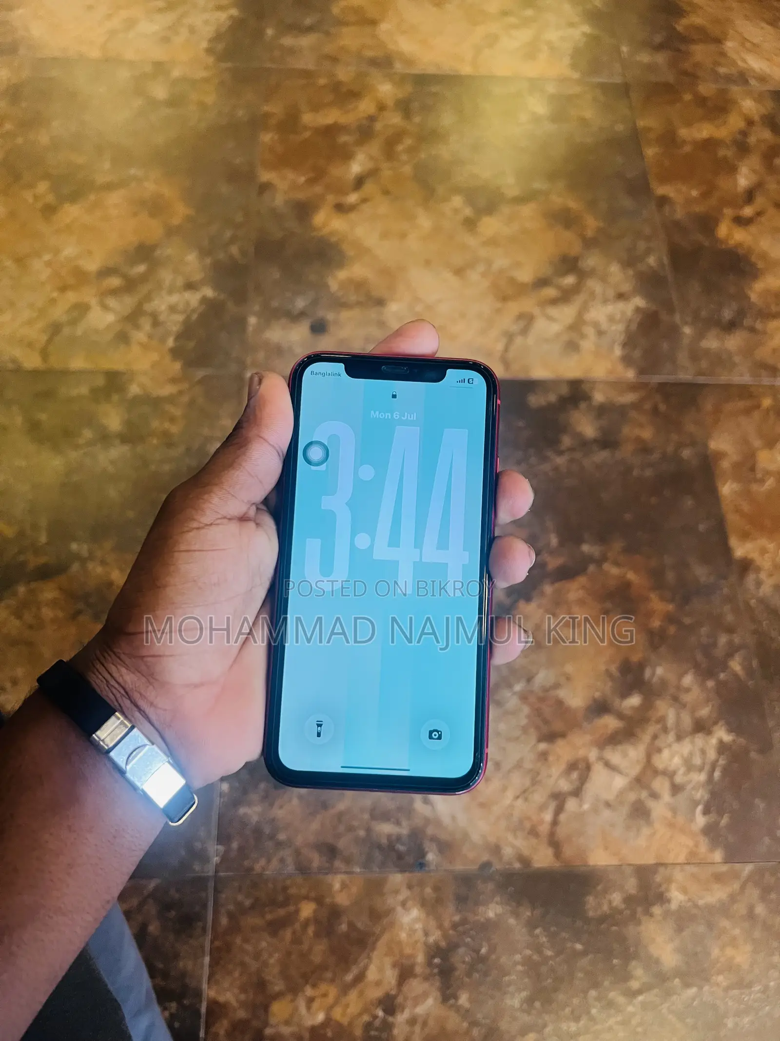 অ্যাপল আইফোন ১১ ১২৮ জিবি রেড