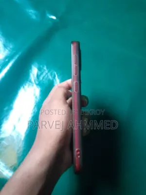 Samsung A10 32 GB Red