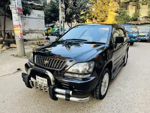 টয়োটা হ্যারিয়ার ২.২ ১৬ভি ২০০০ ব্ল্যাক