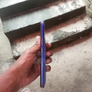 Tecno Spark 8C 64 GB Blue