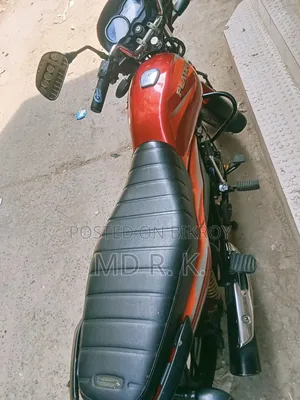 Bajaj Platina 110 ES 2021 Red