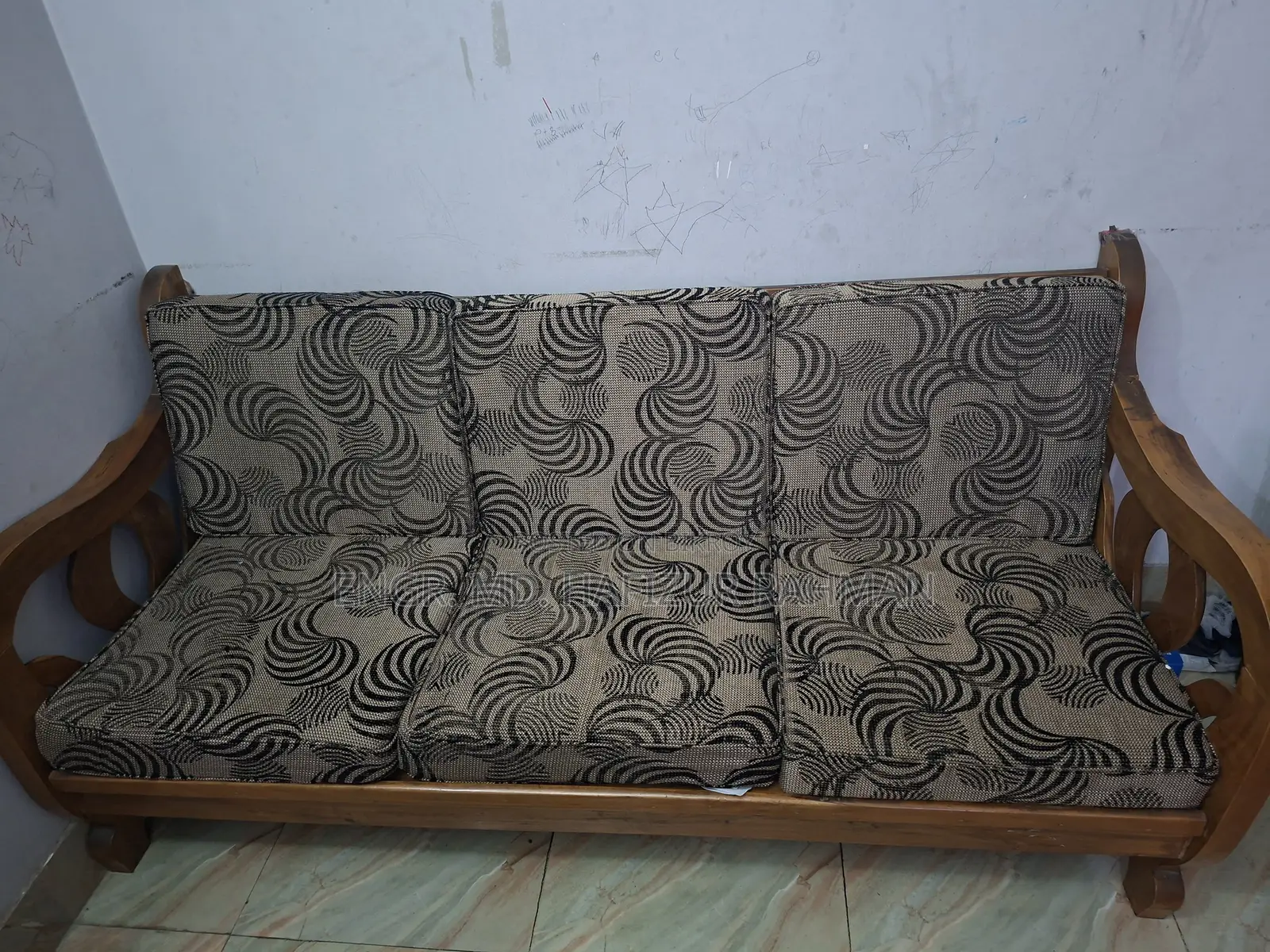 ফোমসহ ৫ সিটের সোফা