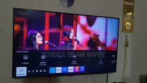 স্যামসাং ৪৩" ইউএইচডি টিভি (TU8000)