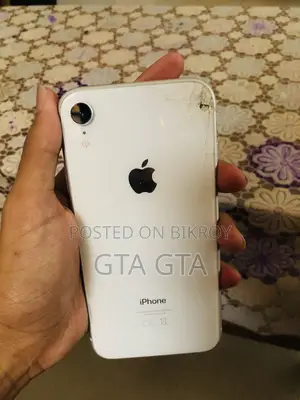Apple iPhone XR 64 GB White