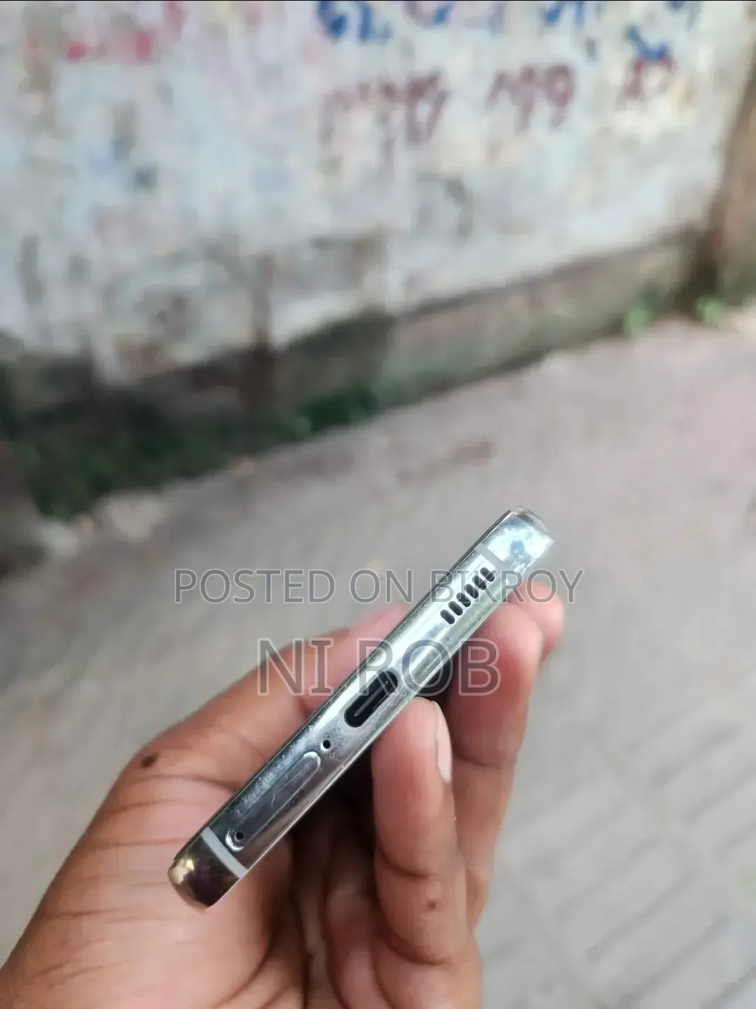 স্যামসাং গ্যালাক্সি এস২২ ৫জি ১২৮ জিবি সাদা