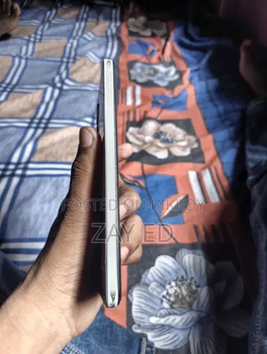 ভিভো ওয়াই১৬ ৬৪ জিবি রোজ গোল্ড
