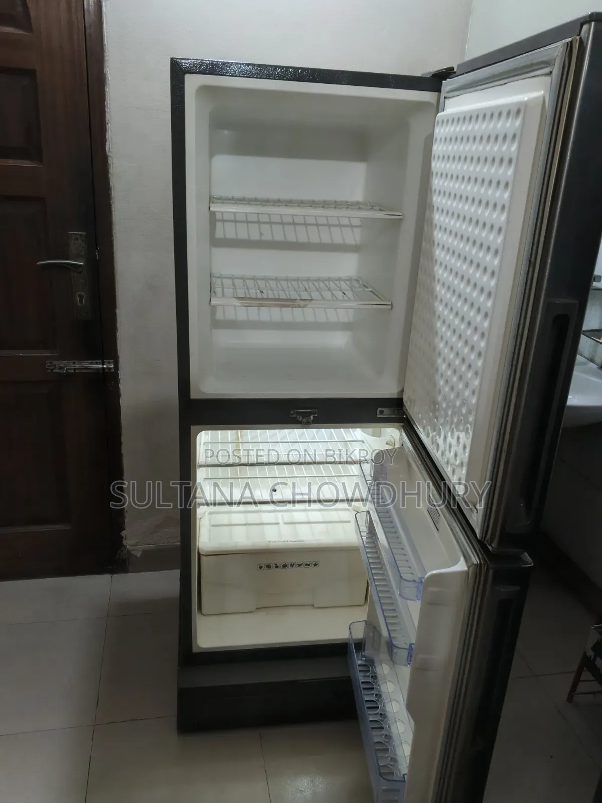 Walton Refrigerator 176l (213l Gross) – Used for 3.5 Years