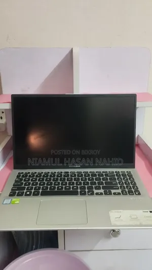 Laptop ASUS Vivobook 15 8GB Intel Core I7 HDD+SSD 1T