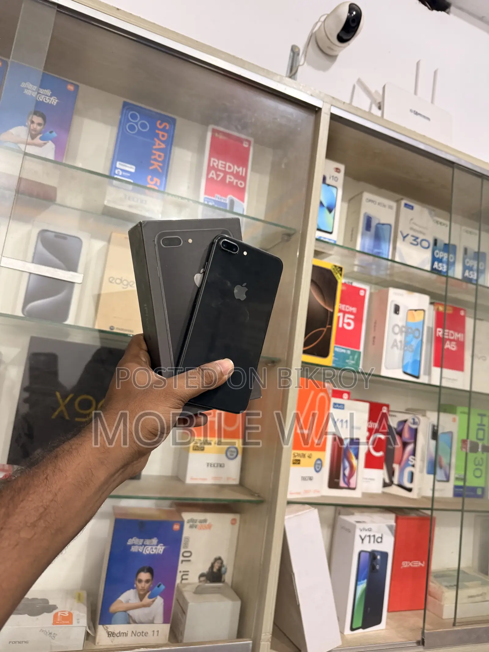 Apple iPhone 8 Plus 64 GB Black