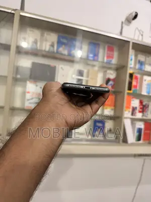 Apple iPhone 8 Plus 64 GB Black