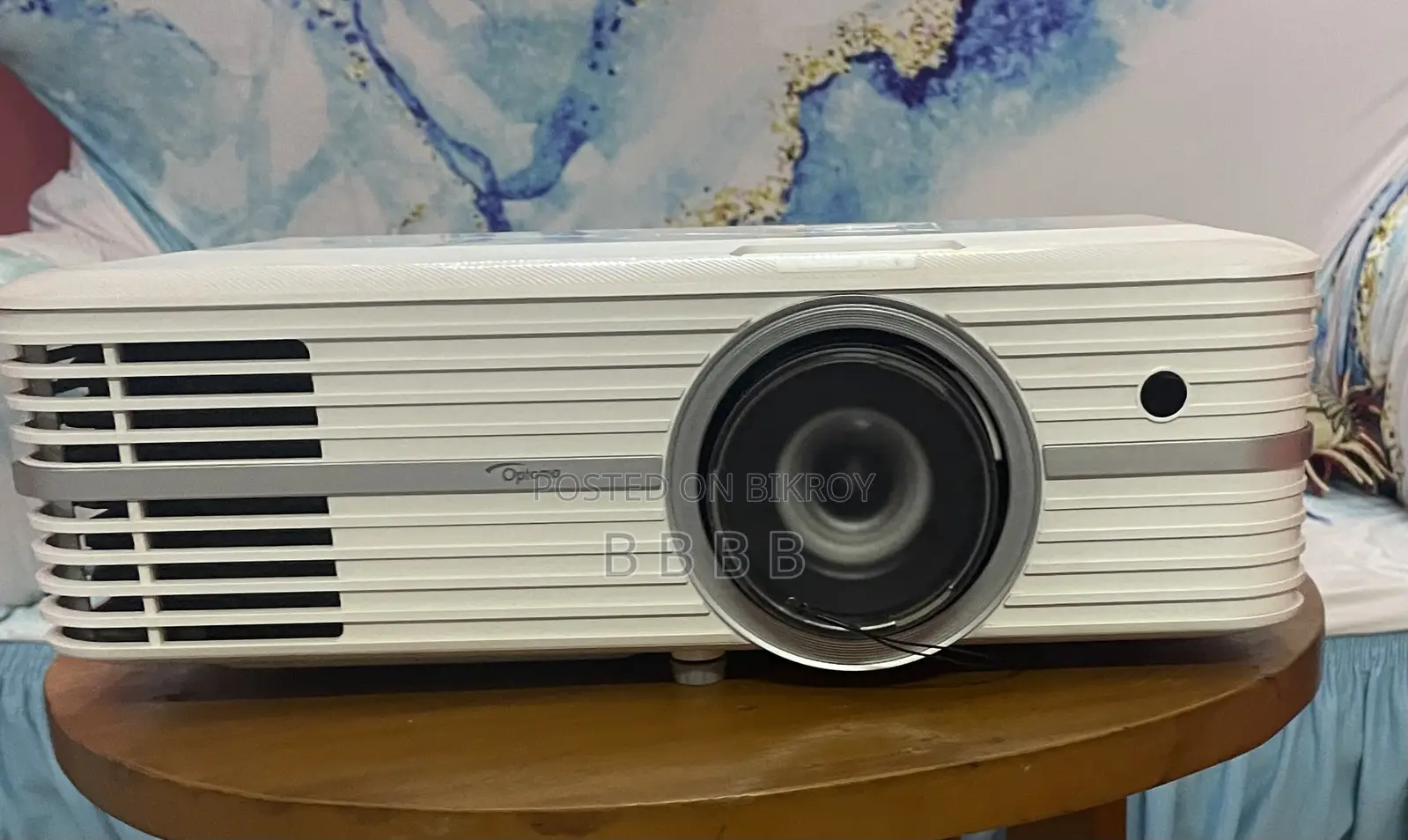 Projector Optoma Uhd50 Like New