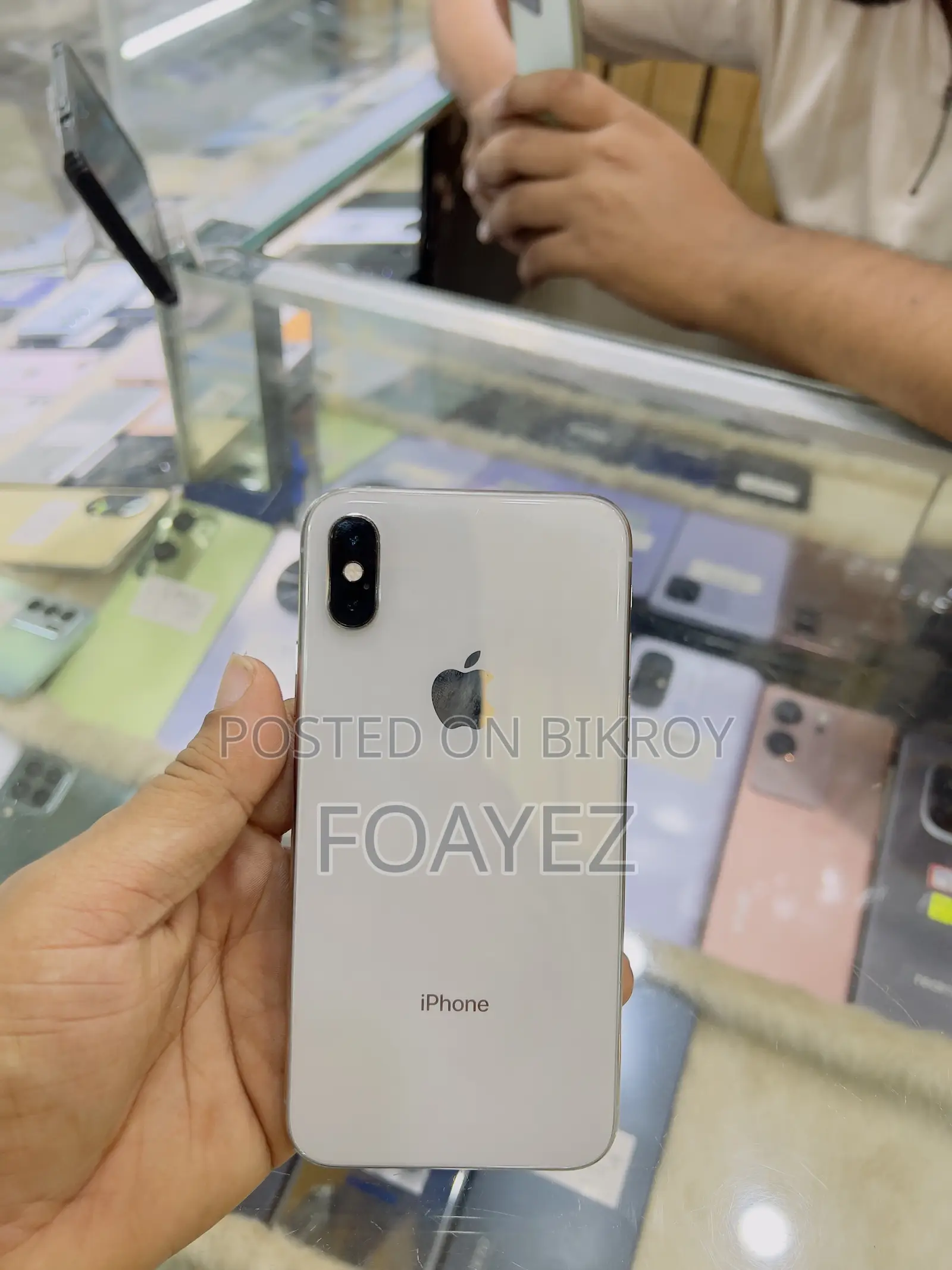 Apple iPhone XS 64 GB White