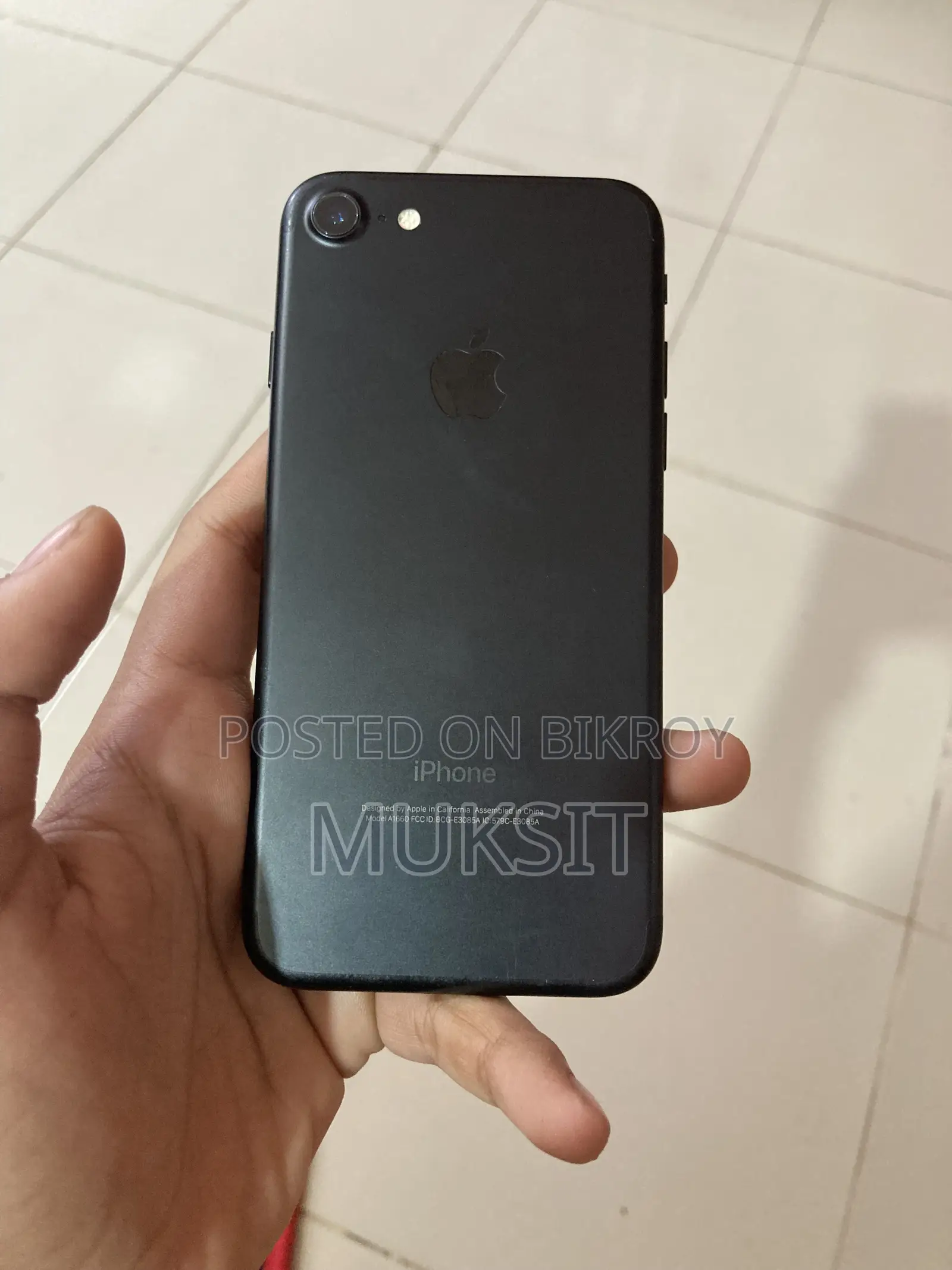 Apple iPhone 7 32 GB Black