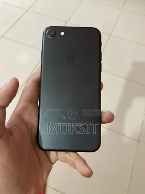Apple iPhone 7 32 GB Black