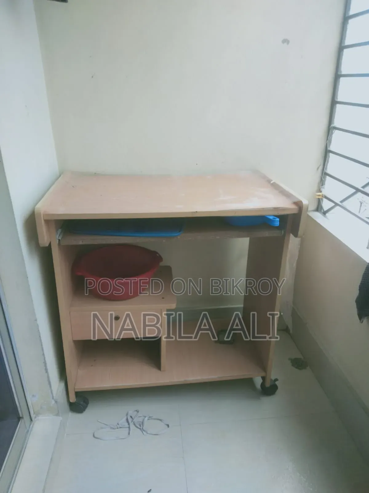 Otobi Table