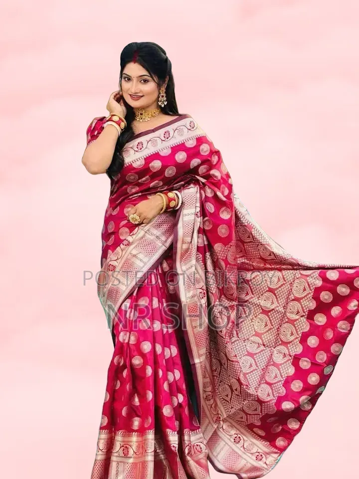 সফট সিল্ক ইন্ডিয়ান ইন্সপায়ার্ড কাতান শাড়ি