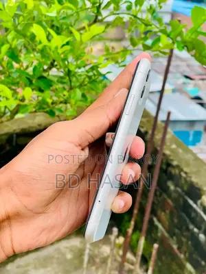 Apple iPhone 11 128 GB White