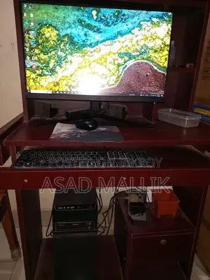 Desktop Computer Gigabyte 8GB Intel SSD 128GB