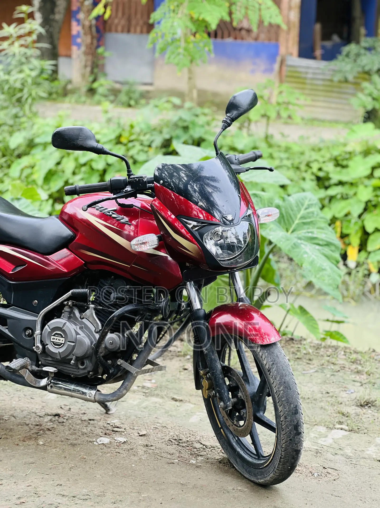 Bajaj Pulsar 150 2016 Red