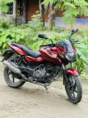 Bajaj Pulsar 150 2016 Red